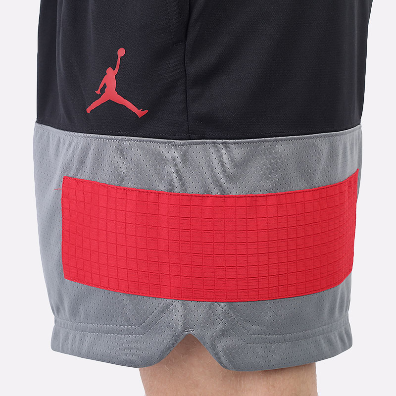 мужские черные шорты  Jordan Dri-FIT Air Statement Shorts CZ4766-010 - цена, описание, фото 2